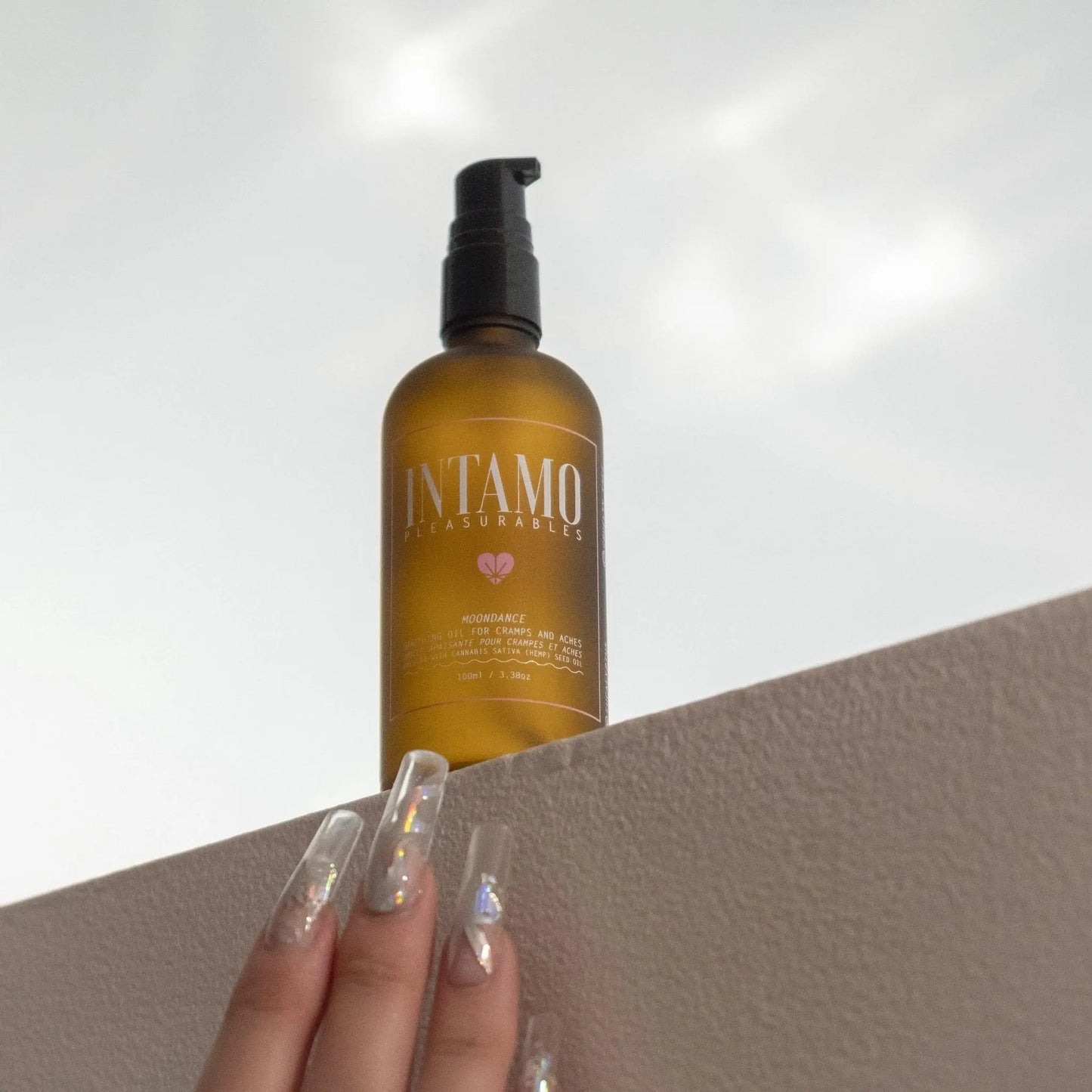 Intamo Moon Dance Soothing Oil - Field Day Boutique