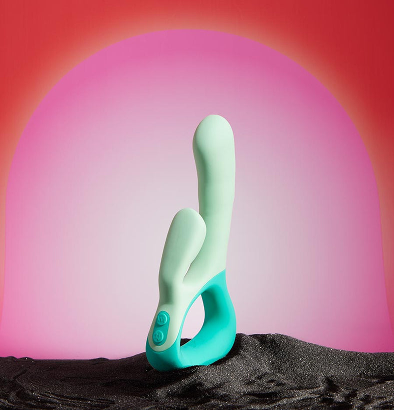 Unbound Clutch Rabbit Vibrator